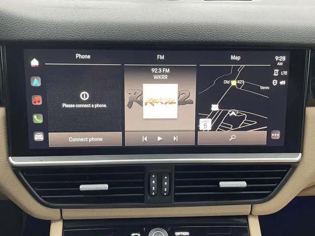 2023 Porsche Cayenne Platinum Edition