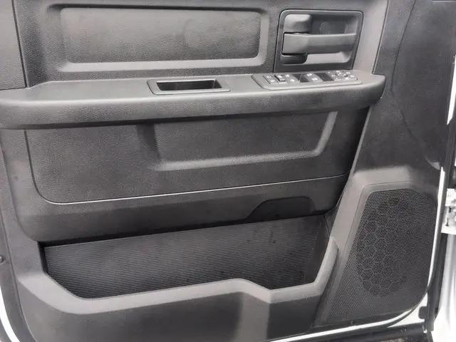 2026 Ram 2500 Black Express Crew Cab 4x4 6'4" Box