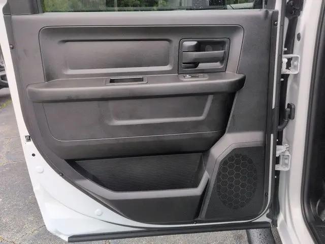 2026 Ram 2500 Black Express Crew Cab 4x4 6'4" Box