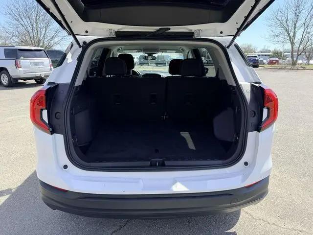 2024 GMC Terrain FWD SLE