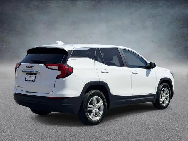 2024 GMC Terrain FWD SLE