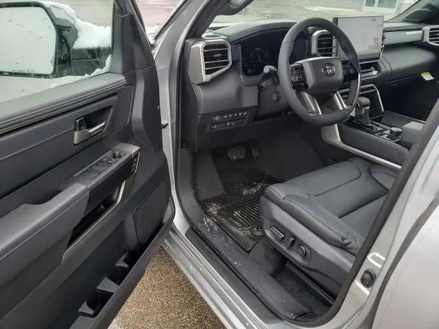 2026 Toyota Tundra Platinum CrewMax 5.5' Bed