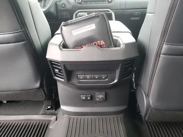 2026 Toyota Tundra Platinum CrewMax 5.5' Bed