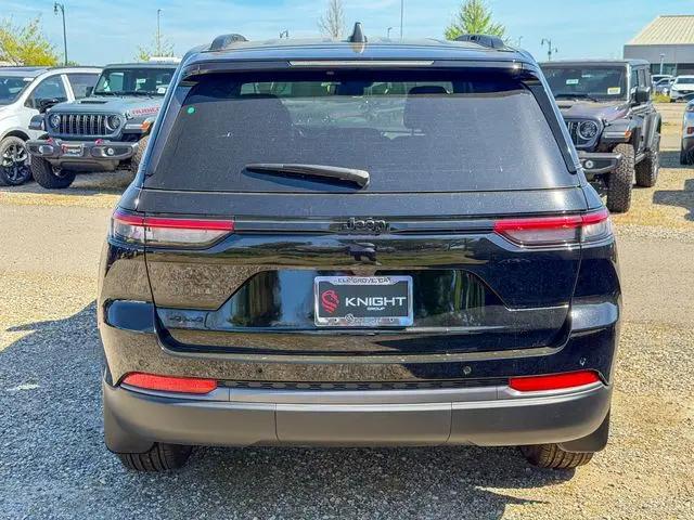 2026 Jeep Grand Cherokee Altitude 4x4