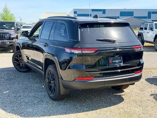 2026 Jeep Grand Cherokee Altitude 4x4