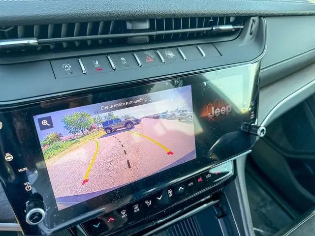 2026 Jeep Grand Cherokee Altitude 4x4