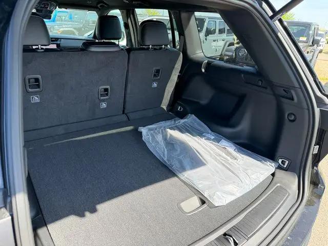 2026 Jeep Grand Cherokee Altitude 4x4