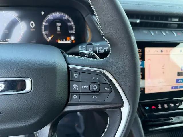 2026 Jeep Grand Cherokee Altitude 4x4