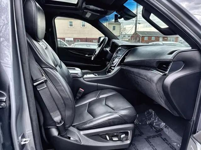 2018 Cadillac Escalade Platinum