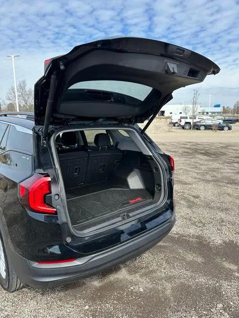 2023 GMC Terrain FWD SLE