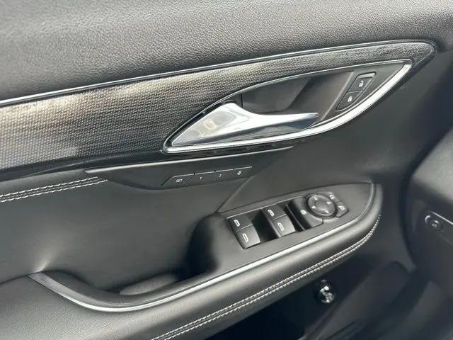 2023 Buick Envision Essence AWD