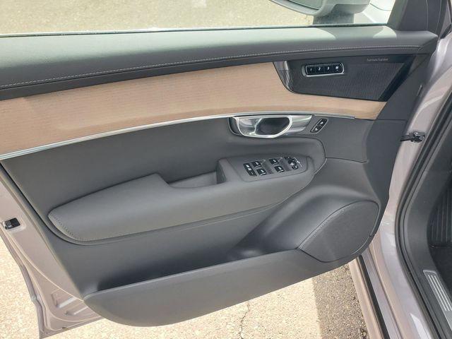 2026 Volvo XC90 Plus, B5 AWD Gas (mild hybrid), Gasoline, Bright, 7 Seats