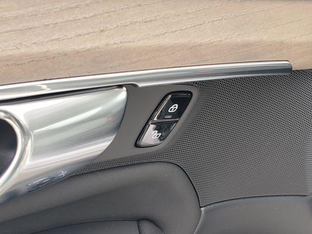2026 Volvo XC90 Plus, B5 AWD Gas (mild hybrid), Gasoline, Bright, 7 Seats