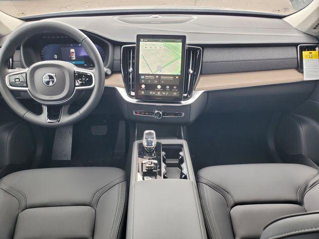 2026 Volvo XC90 Plus, B5 AWD Gas (mild hybrid), Gasoline, Bright, 7 Seats