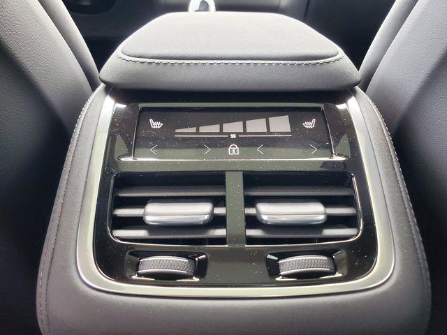 2026 Volvo XC90 Plus, B5 AWD Gas (mild hybrid), Gasoline, Bright, 7 Seats