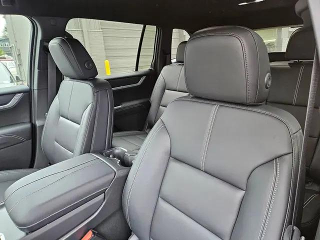 2026 GMC Acadia Elevation AWD