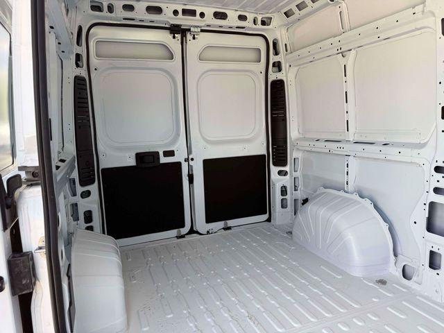 2026 Ram ProMaster Cargo Van Tradesman High Roof 136" WB w/Pass Seat