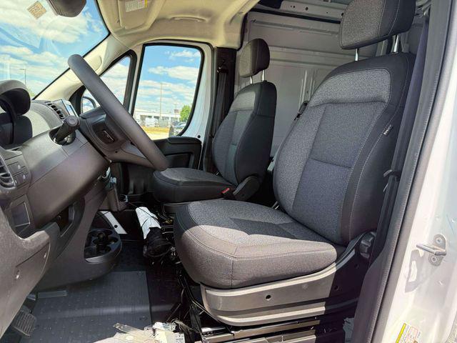2026 Ram ProMaster Cargo Van Tradesman High Roof 136" WB w/Pass Seat