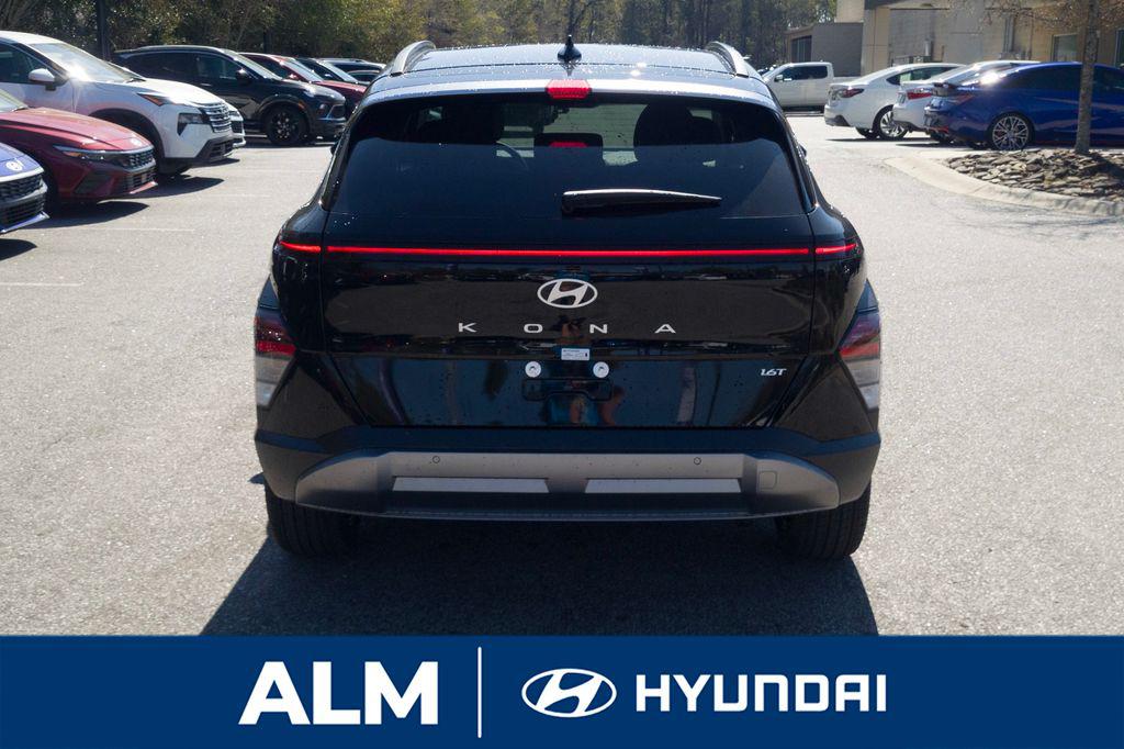 New 2026 Abyss Black Pearl HYUNDAI Limited FWD image 7