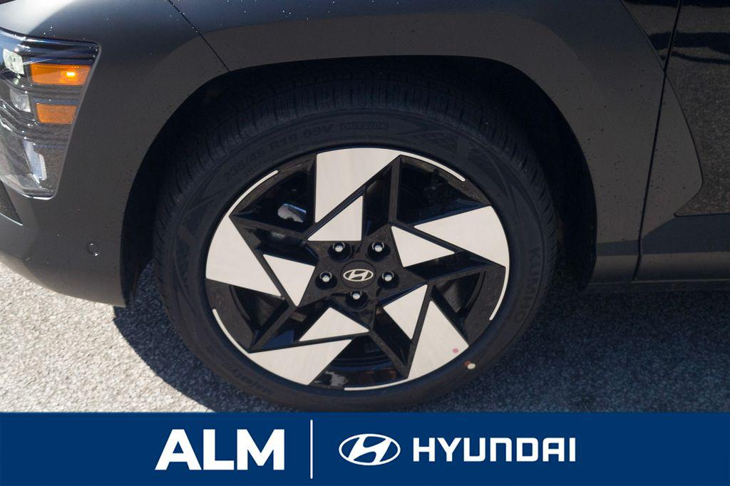 New 2026 Abyss Black Pearl HYUNDAI Limited FWD image 13