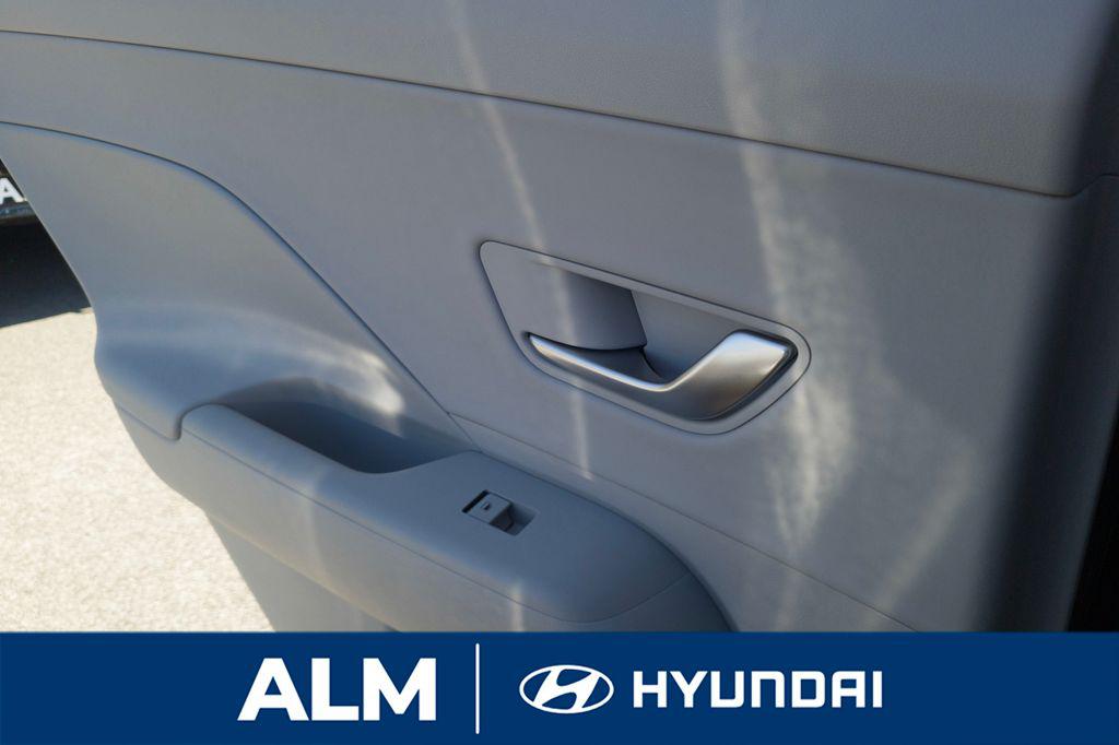 New 2026 Abyss Black Pearl HYUNDAI Limited FWD image 14