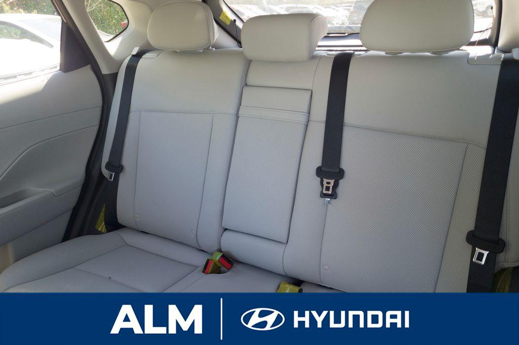 New 2026 Abyss Black Pearl HYUNDAI Limited FWD image 18