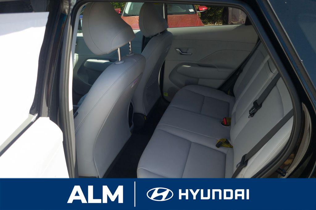 New 2026 Abyss Black Pearl HYUNDAI Limited FWD image 19
