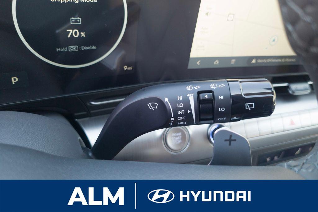 New 2026 Abyss Black Pearl HYUNDAI Limited FWD image 31