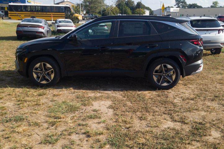 New 2026 Black Hyundai SEL FWD image 10