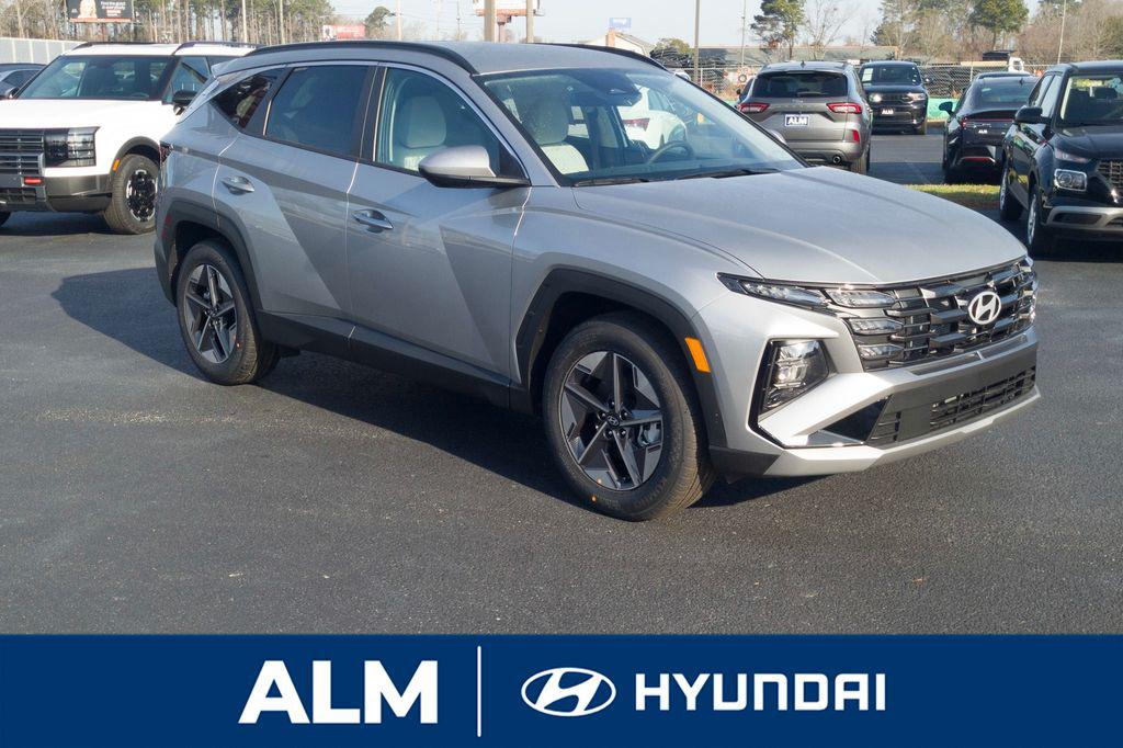 New 2026 Silver Hyundai SEL FWD image 4