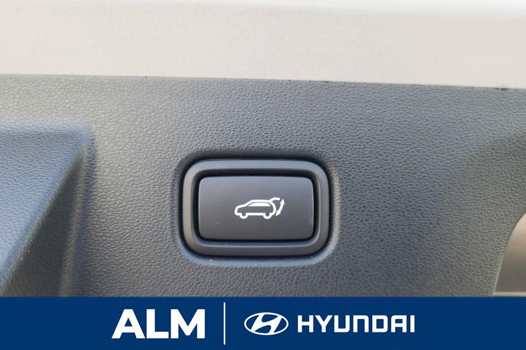 New 2026 Silver Hyundai SEL FWD image 9