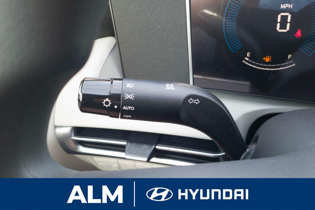 New 2026 Silver Hyundai SEL FWD image 32