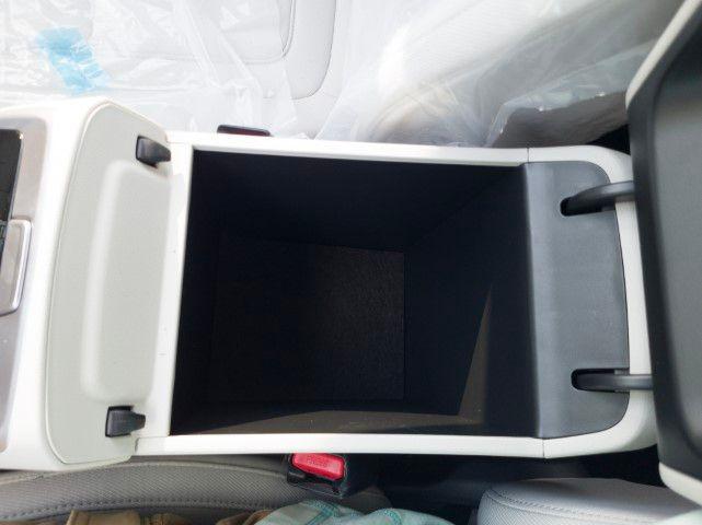 New 2026 Gray Hyundai SEL FWD image 32