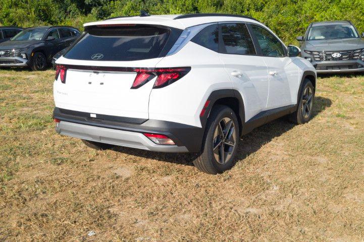 New 2026 White Hyundai SEL FWD image 5