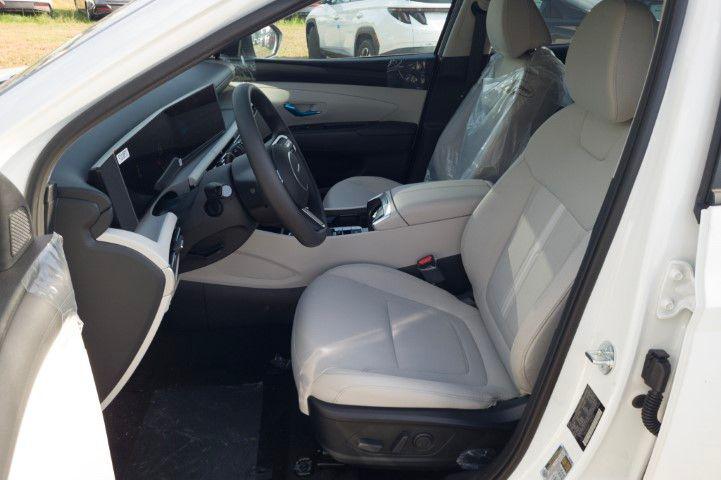 New 2026 White Hyundai SEL FWD image 15