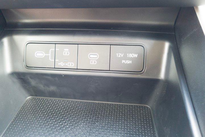New 2026 White Hyundai SEL FWD image 24
