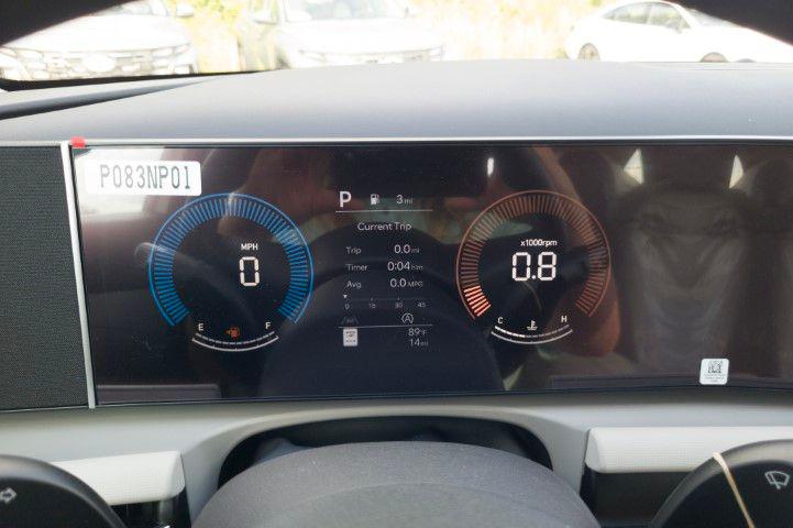 New 2026 White Hyundai SEL FWD image 32