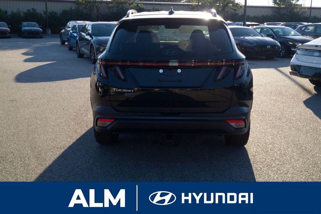 New 2026 Phantom Black HYUNDAI XRT FWD image 6