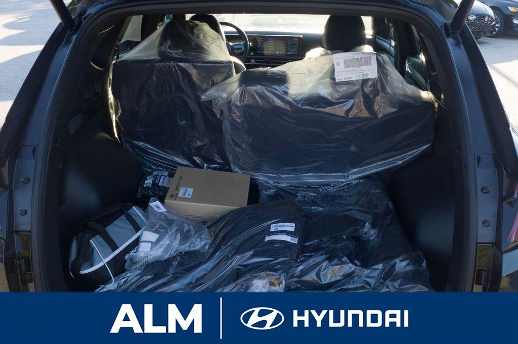 New 2026 Phantom Black HYUNDAI XRT FWD image 7