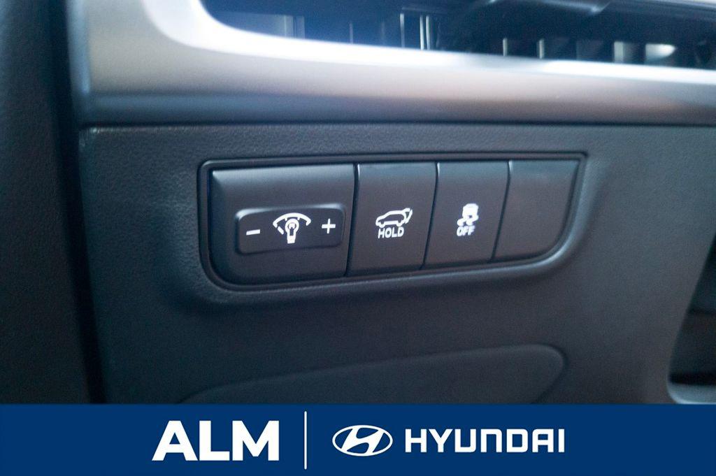 New 2026 Phantom Black HYUNDAI XRT FWD image 31