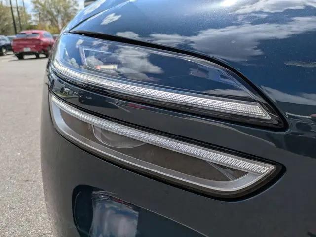2025 Genesis G70 2.5T AWD