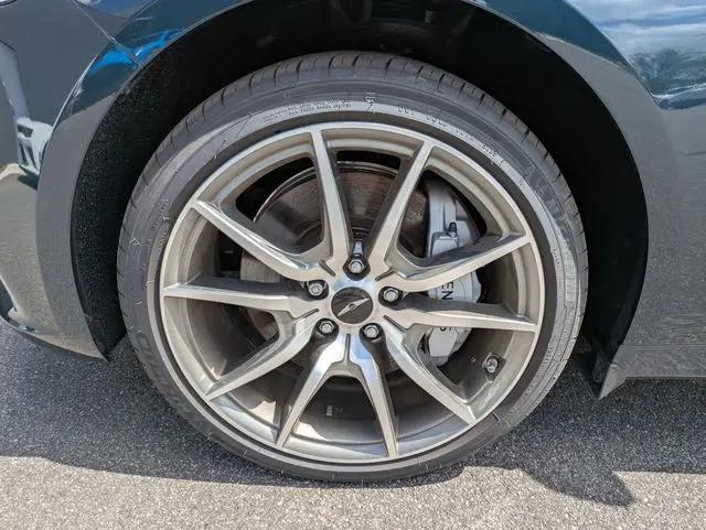 2025 Genesis G70 2.5T AWD