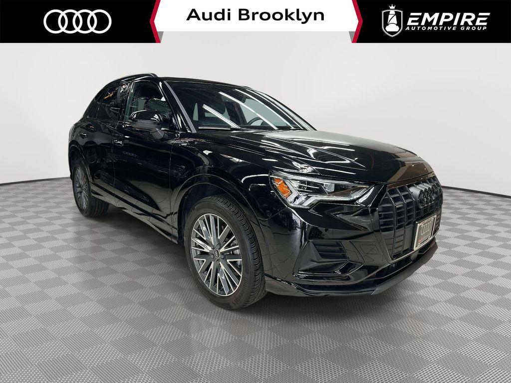 2024 Audi Q3 quattro Premium 40 TFSI