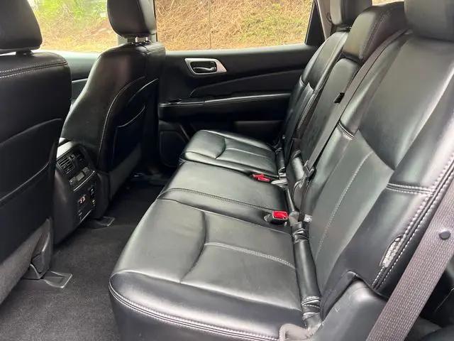 2020 Nissan Pathfinder SL 4WD