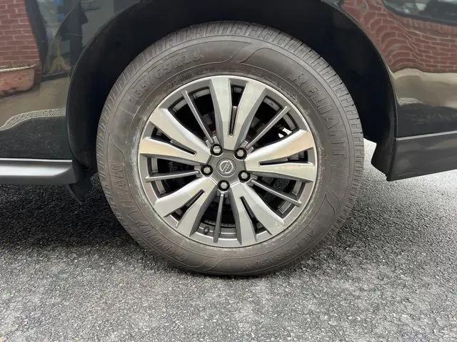 2020 Nissan Pathfinder SL 4WD