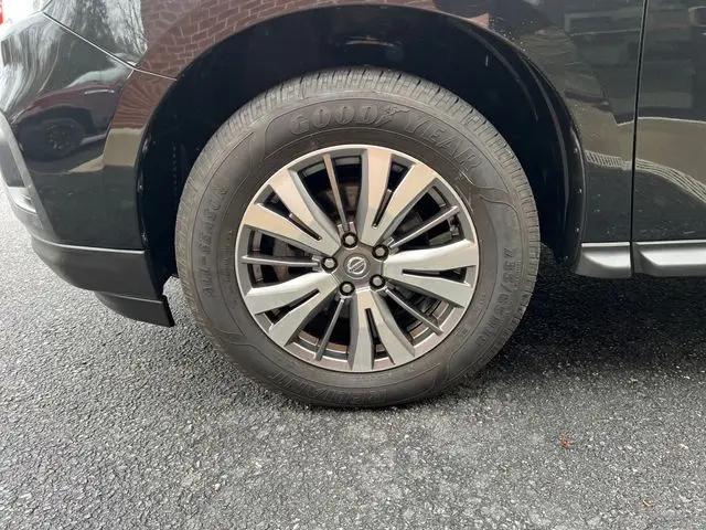 2020 Nissan Pathfinder SL 4WD