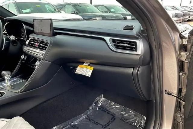 2025 Genesis G70 3.3T RWD Sport Advanced