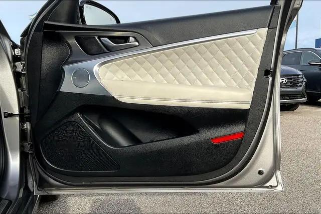 2025 Genesis G70 3.3T RWD Sport Advanced