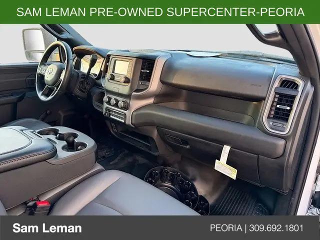 2023 Ram 5500 Tradesman/SLT