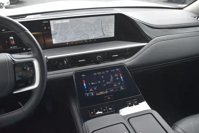 2025 INFINITI QX80 SENSORY AWD